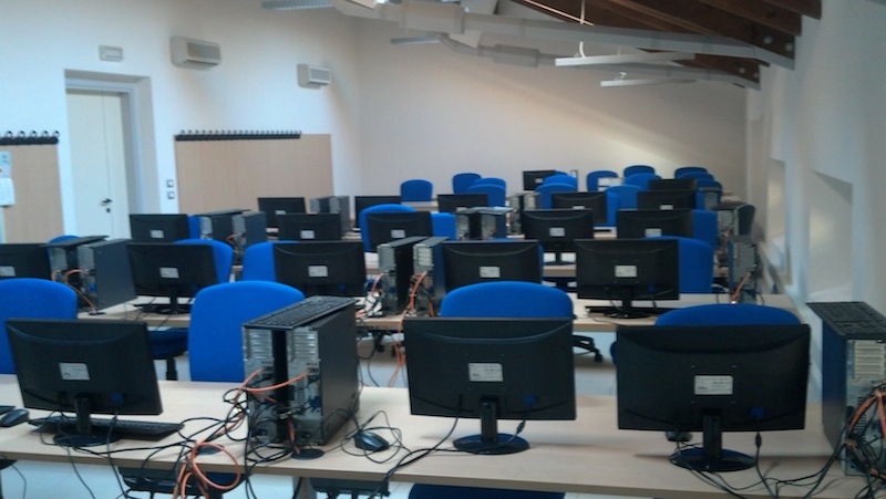 aula_35_posti_1.jpg